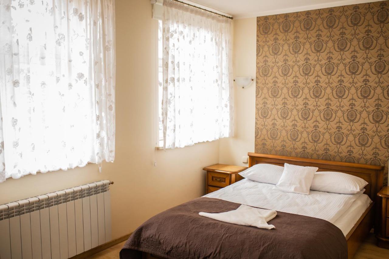 Hotel Przedzamcze Dzialdowo Exterior foto